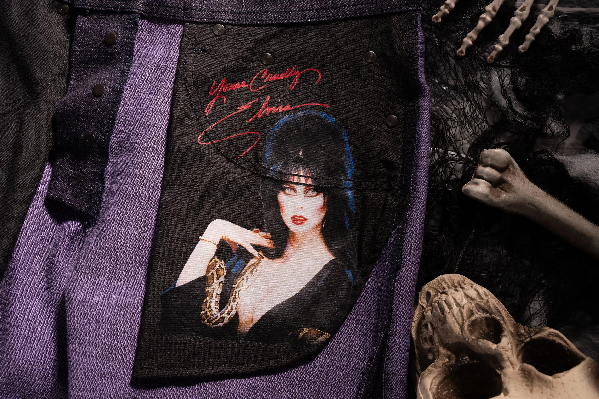 The Elvira - Mistress of The Dark Selvedge: A Spooky Delight for